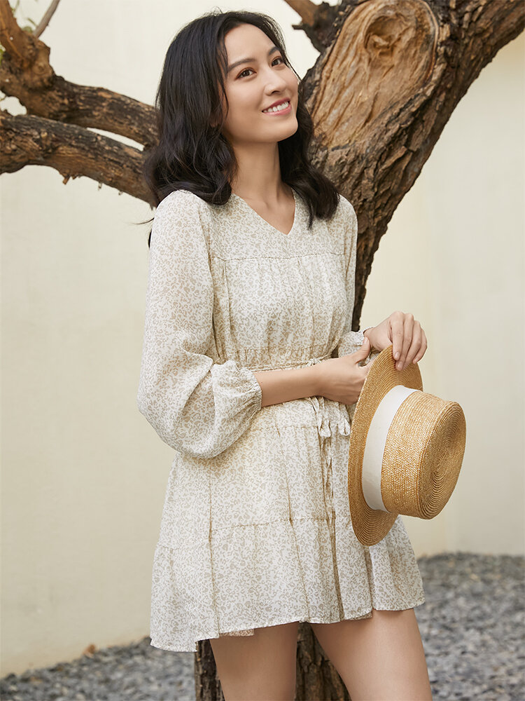 
	Floral Pattern Ruffle Hem V-neck Knotted Print Dress