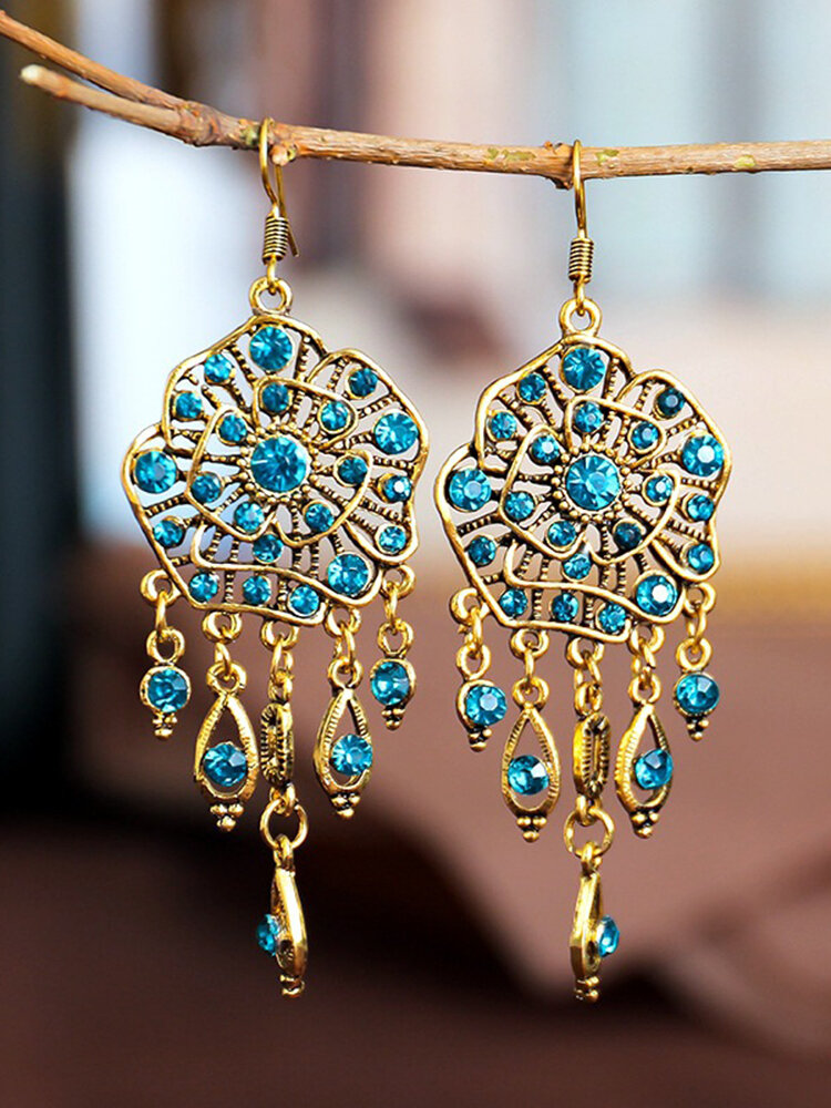 
	Vintage Hollow Flower Tassel Pendant Earrings