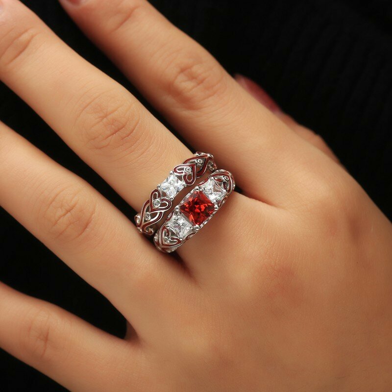 
	2 Pcs Stackable Cocktail Rings Cubic Zirconia Rings Red Heart Wedding Engagement Rings for Women