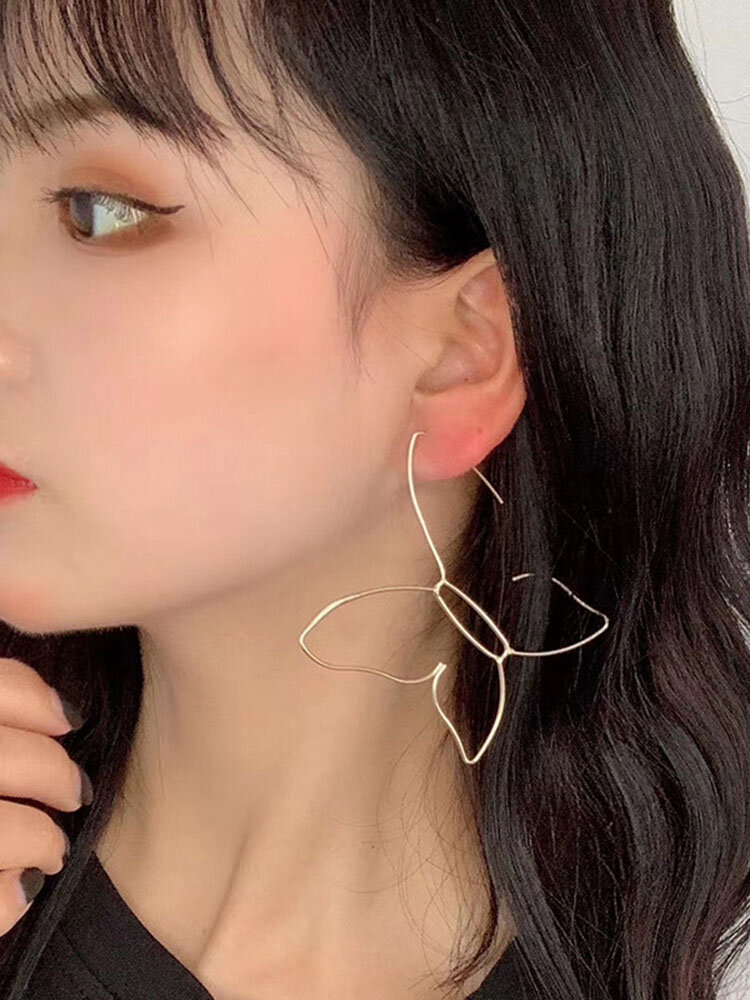 
	Simple Butterfly Line Hollow Earrings Temperament Big Ear Hoop Earrings